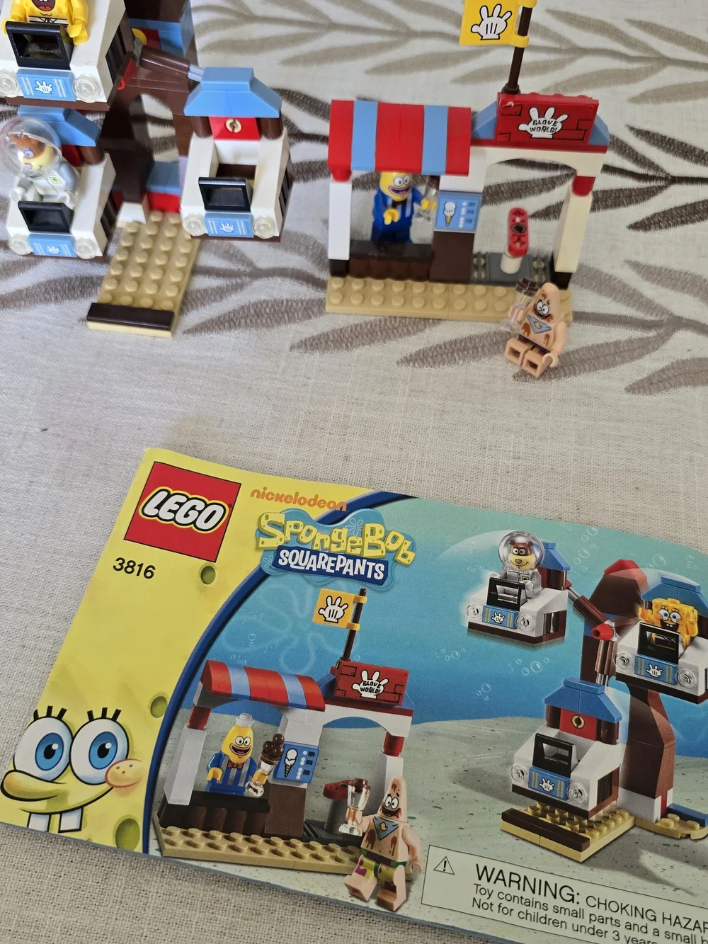 LEGO SpongeBob SquarePants Glove World Set 3816